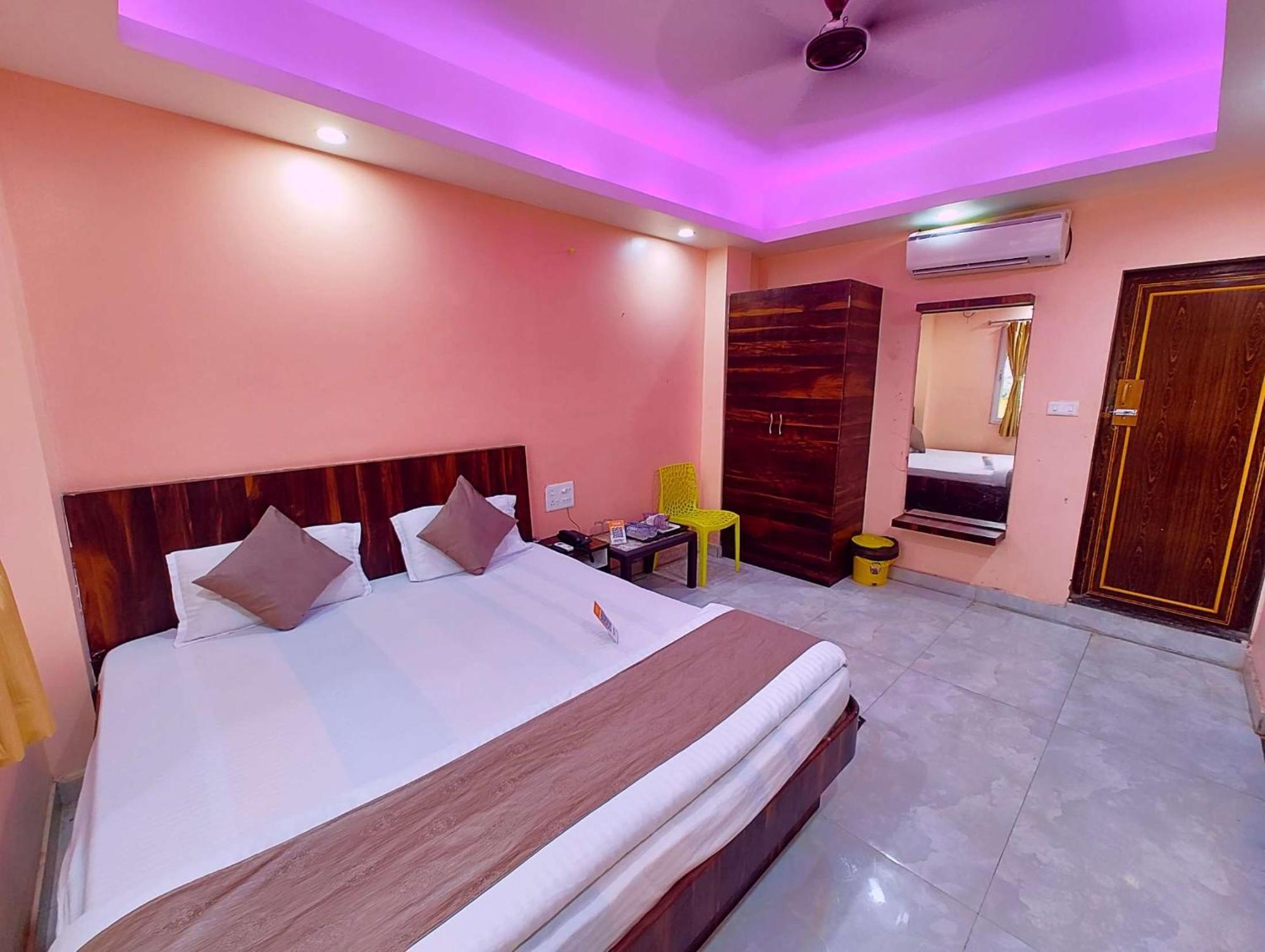 Sea View Luxury A R A D H A Y A Near Sea Beach Hotel Puri
